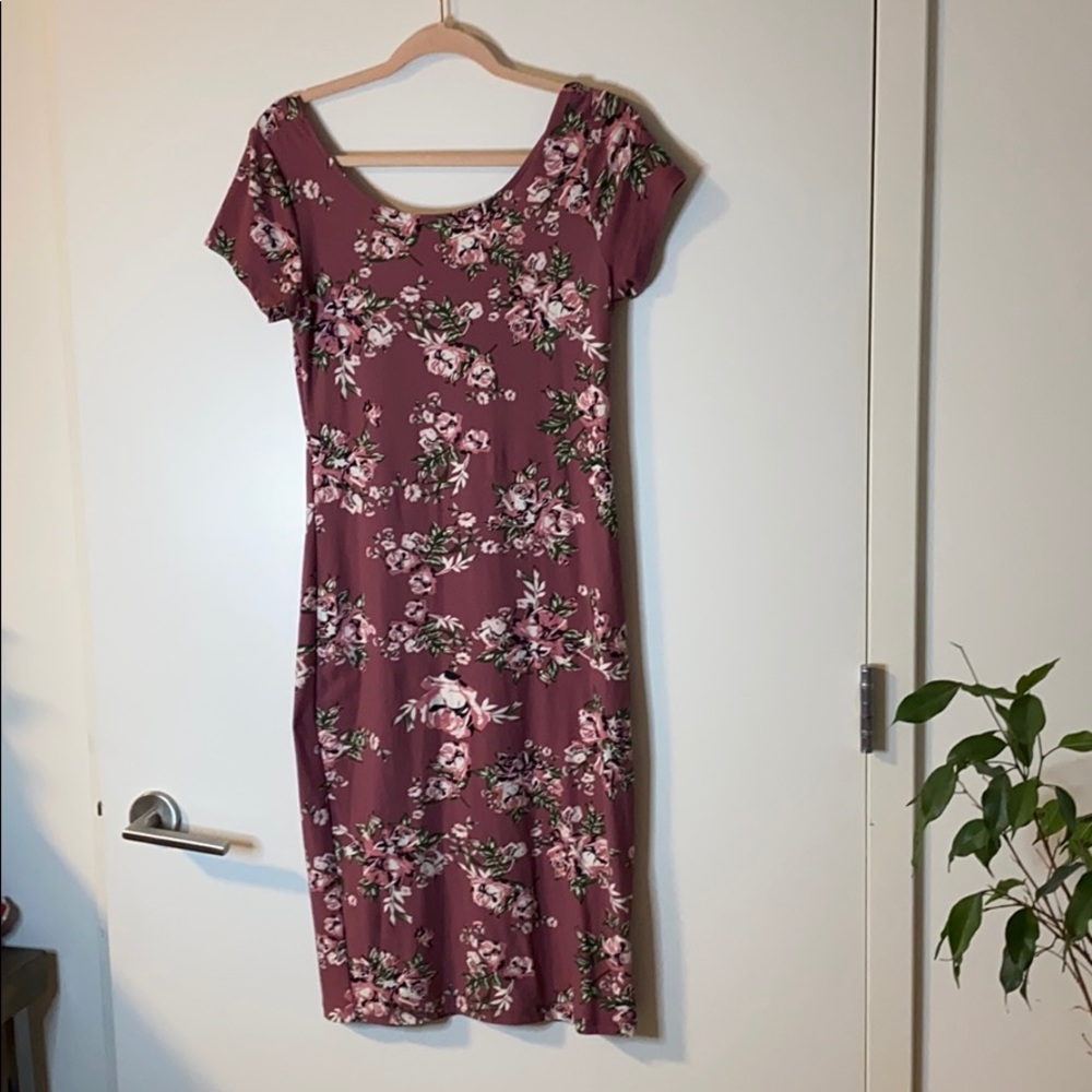 Body-con floral dress